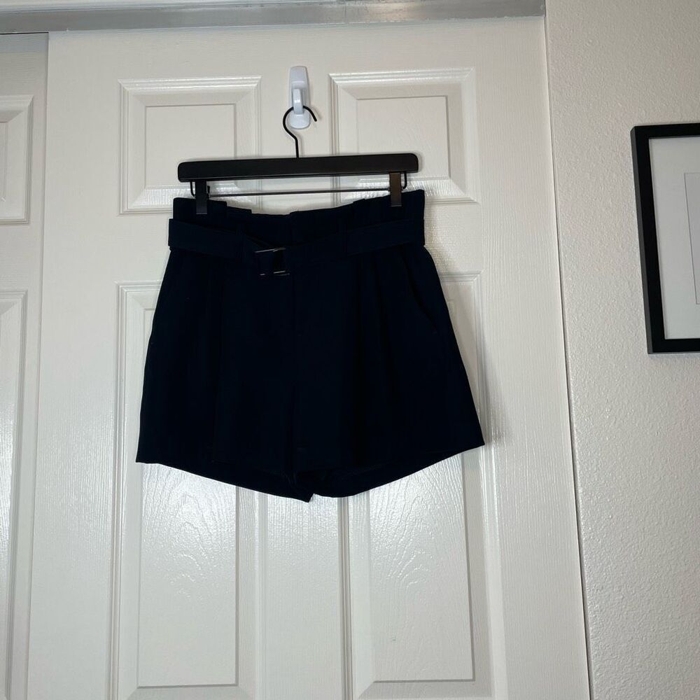 Vince Pleated Front Belted Shorts Black Size 4 - Picture 14 of 14